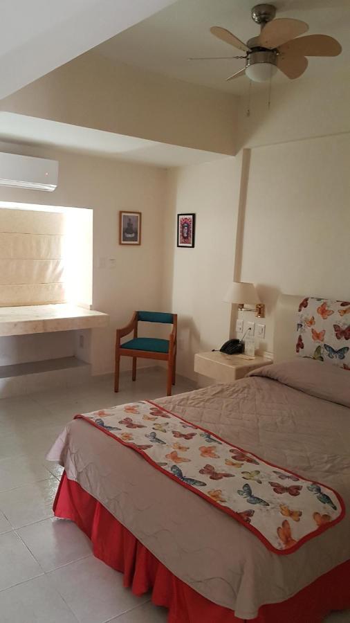 Hotel Y Suites Nader Канкун Экстерьер фото